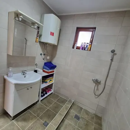 Pool House Tare * Sarajevo