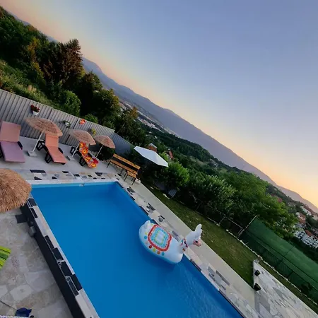 Pool House Tare